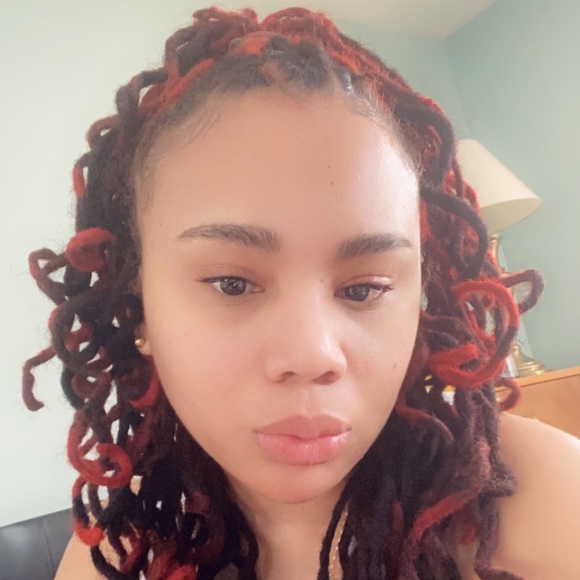 Meet your Posher, Melisa - Picture 1 of 1